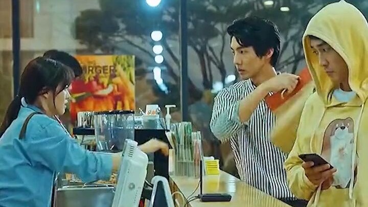 The Female Lead Has Eyes That Can See the Moment of Death (Part 1)