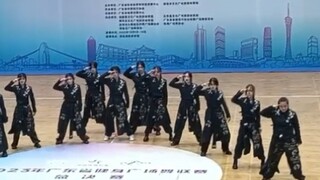 【SEVENTEEN】Saat panggung super muncul di kompetisi square dance｜Semua wanita menampilkan super dance