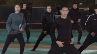 【Yu Shi】Dia memang bisa menari lho