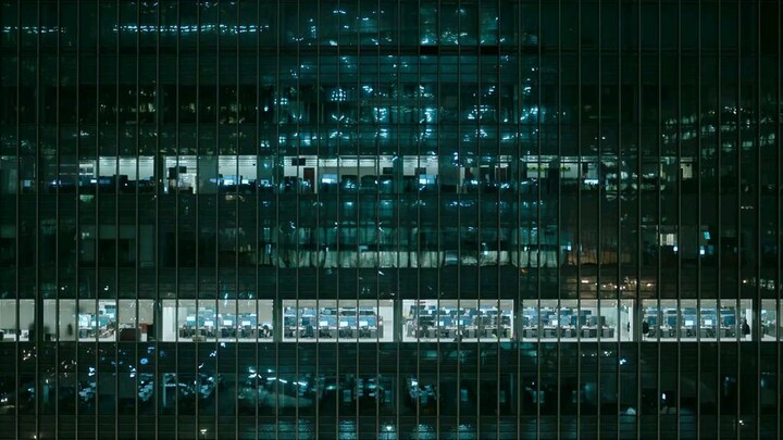 Luther.The.Fallen.Sun.2023.720p.NF.WEBRip.900MB