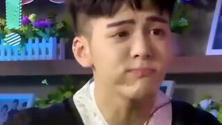 Zeng Shunxi ate watermelon for the first time...