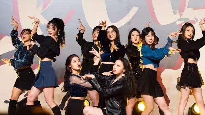 [FudanFDanso] Rabbit Gas Merasa Spesial & Mewah Lompat untuk melihat girl grup populer dengan konfig