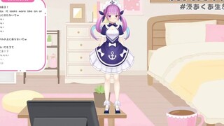 不小心露出胖次的湊阿库娅酱