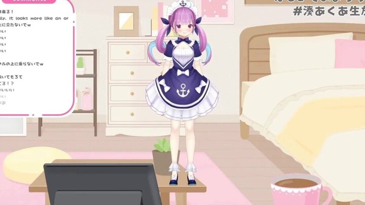 不小心露出胖次的湊阿库娅酱