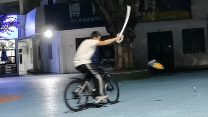bro以为他在19世纪当骑兵💀