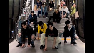 【24 ชั่วโมง】มุนจองอึปกขาของคุณให้ฉันจับหน่อย!!! | ท้าเต้น Criminal CocoColada
