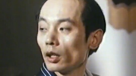 Hai vợ chồng ly hôn mà hài quá, nói thẳng ra còn như một màn tấu hài kinh điển.