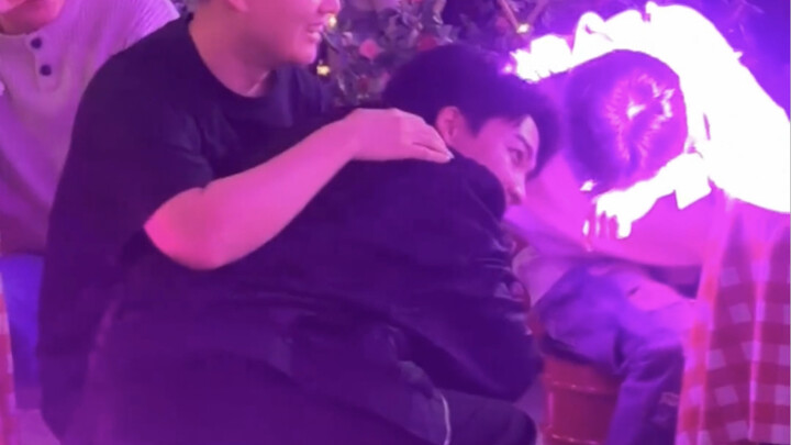 Từ "khó chấp nhận" đến "thuận tay như gió", chàng trai Trạch Lâm đáng yêu quá đi thôi｜Phiên bản phòn