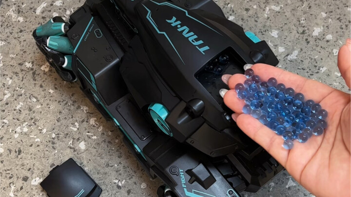 I carefully prepared a Children's Day gift for my little nephew, and today I'm taking it out early t