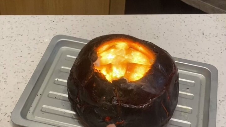 حقًا مذهل! تعالوا شوفوا الآلات الموسيقية اللي اشتراها "ملك التسوق عبر الإنترنت"!