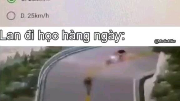 lan đi học :))   cre: trong video