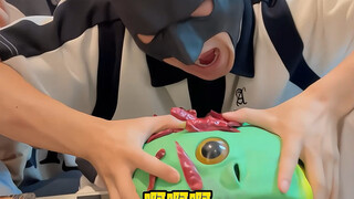 Beritahu Batman aku ingin makan ikan