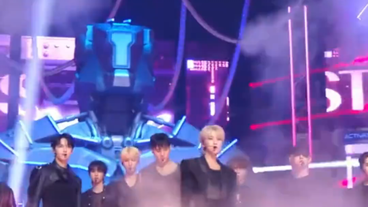 Selalu suka grup yang dengan berani mengakui budaya Tiongkok #seventeen #mengidolakanartis #hiburanK