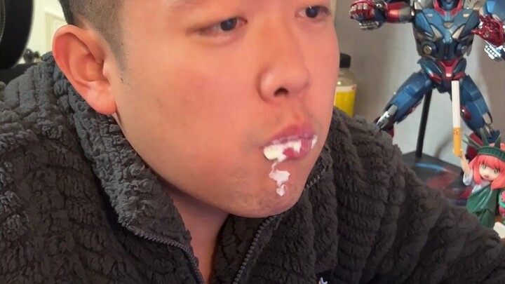 โยเกิร์ตกรีก กินทีไรไม่พูดไม่จาเลย