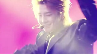 Hãy đến và xem God's Sixteen Seconds, một trong hai ca sĩ chính của chúng tôi