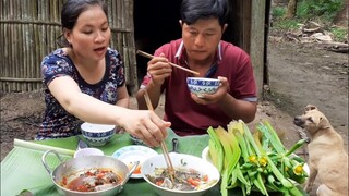 Rau Tai Tượng Nấu Canh Chua Cá Rô Đồng Bữa Cơm Ngon Bên Căn Chòi Lá| TKQ T515