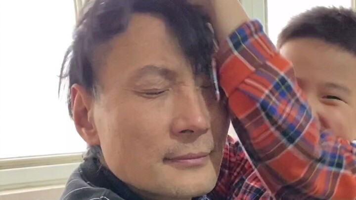 พอคุณพ่อตื่นขึ้นมา ก็มีหลานเพิ่มขึ้นมาทันที