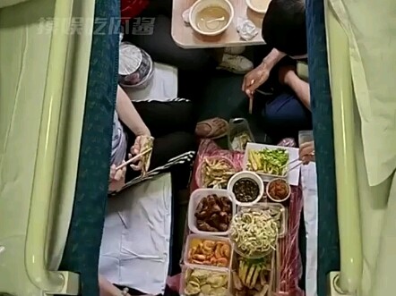 أكل هكذا فقط في عيد الربيع