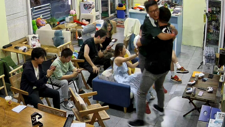 万能的顾客 不但做饮料修凳子 还帮抢到了黑神话悟空收藏版！