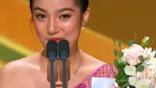 Belle Mariano receives her Outstanding Asian Star Award at Seoul International Drama Awards 🥳💖