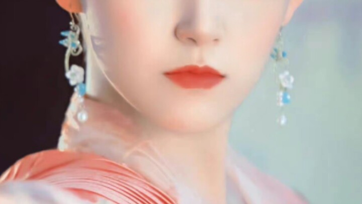 Astaga! Apakah ini yang disebut selebriti cilik yang setelah dewasa pasti kalah dibandingkan saat ke