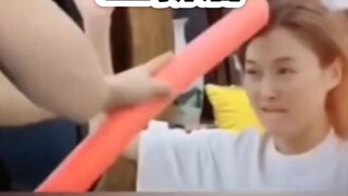 Bạn đã chơi trò chơi này chưa? Haha, các fan ơi, cẩn thận kẻo bạn gái mình nổi điên đấy