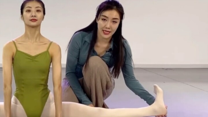 7. การล็อกพื้นและการยืดเท้า การกดขาข้าง_หลักสูตรฝึกทักษะพื้นฐานการเต้นรำจีนสำหรับเด็กอายุ 6-8 ปี