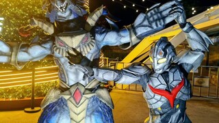 震惊！动漫星城竟然出现这种奥特曼打怪兽的事【狗头】