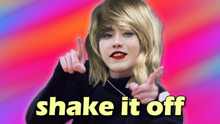 ⚡🐔Taylor Chicken Swift🐔⚡