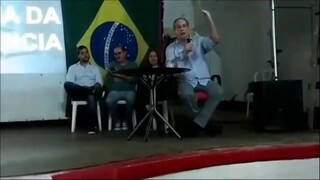 Ciro Gomes responde sobre o sistema de capitalização da previdência