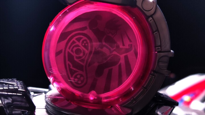 [Putting it on the Dark Blaster is genm? 】 The knight and the team's joint props Uchu Sentai Kyurang