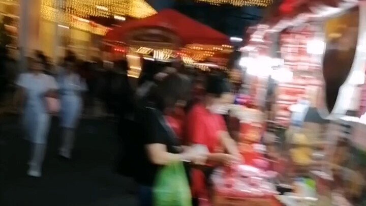 心态好了,生活就顺了.情绪稳了,日子就顺了.爱自己,才是最好的风水,对自己好一点,生活真的会变好