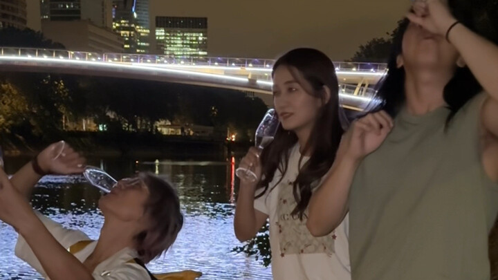 Taste the Seine River in a Single Take