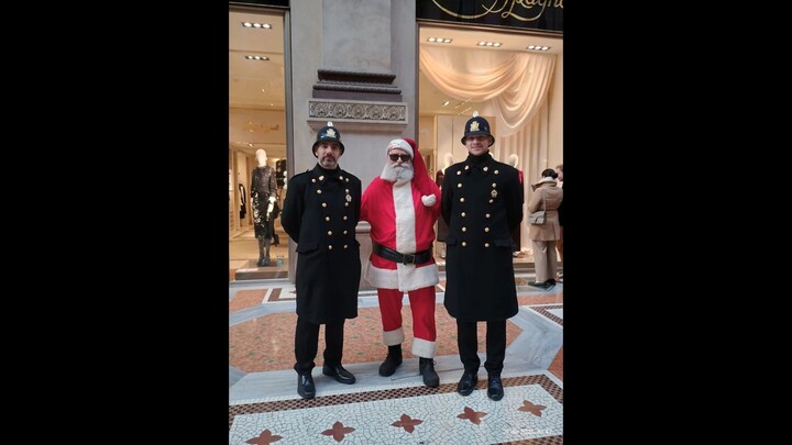 在米兰寻找微笑！🎅✨ | Find your smile in Milan (Original BGM by Santa Goodlove)