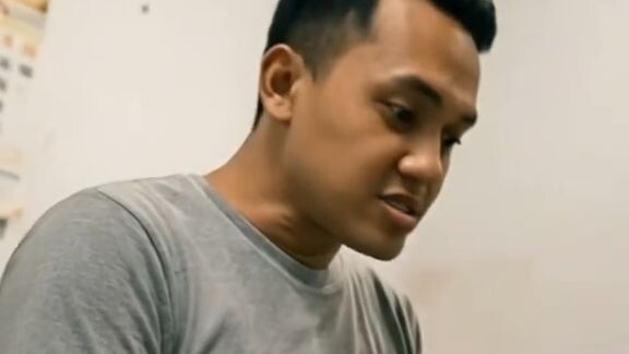 ADIKKU NGAKU JUALAN AYAM GORENG, TERNYATA JADI AYAM KAMPUS part 2