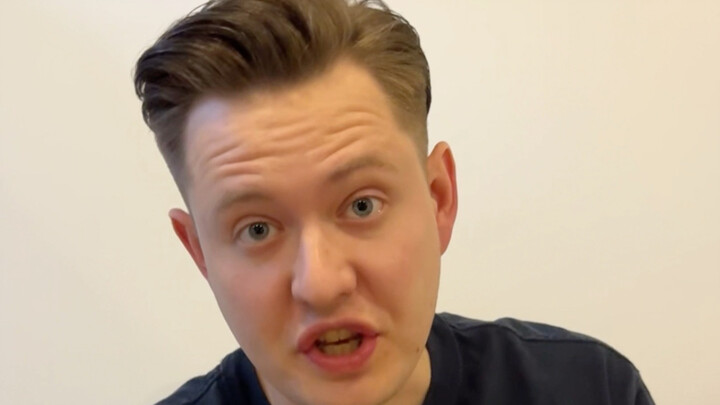 Apa arti "sawi putih tersenyum padaku"?