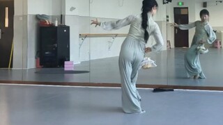 A classical dance that is very suitable for wearing Hanfu | Spring Ode full version