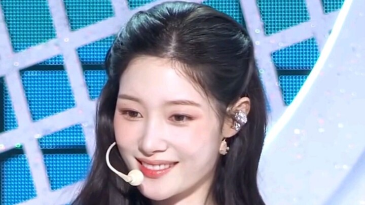 ทั้งสามคนฟอร์มดีมาก ผ่านไปสิบปียังสวยเหมือนเดิม
