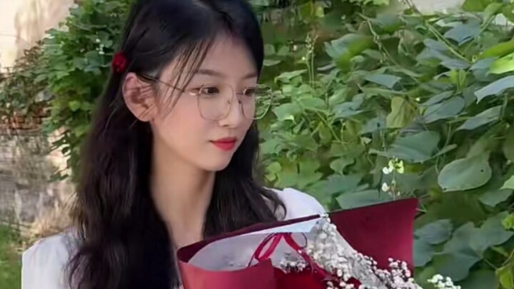 นางแบบระดับนานาชาติเมื่อปิดปาก แต่พอพูดก็กลายเป็นขนมปังนึ่งเหอหนาน