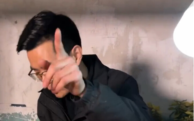 Cà phê do người thợ lâu năm bán, điểm nổi bật chính là ai cũng sẵn lòng uống.