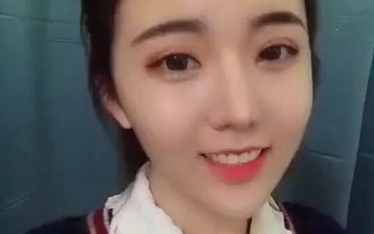 التلميذ المُغلق الباب