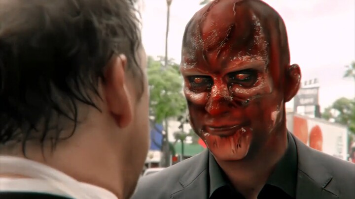Kekuatan intimidasi Lucifer dalam wujud iblis membuat mereka yang berniat jahat merasa takut.