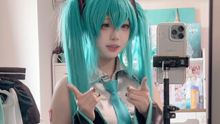 ⊂((・x・))⊃