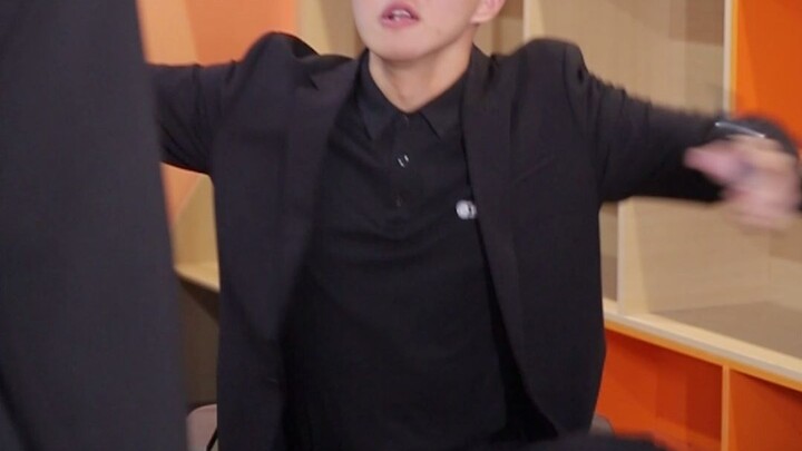 ถ้าฝ่ายบุคคลไม่ทำตัวให้เป็นธรรม แล้วมันยังเรียกว่าฝ่ายบุคคลได้ไหม?