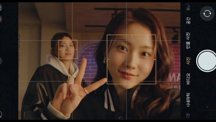 Han Bai dengan santai menjualnya, meninggalkanku dalam penderitaan seumur hidup.