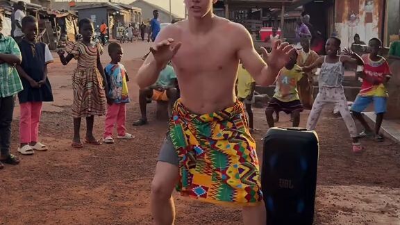 วากา วากา 🕺 #tanzen #wakawaka #africa #backflip #fyp