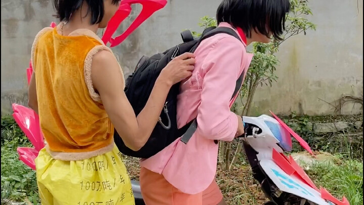 Dora versi live-action 2