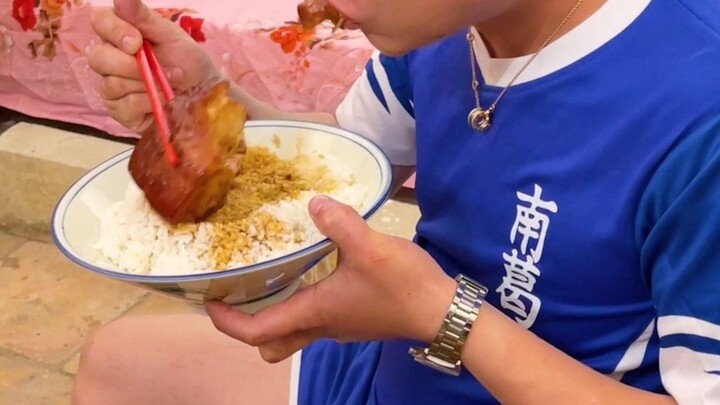 Life doesn’t need to be overly affluent; a simple, ordinary three meals a day, even just a piece of 