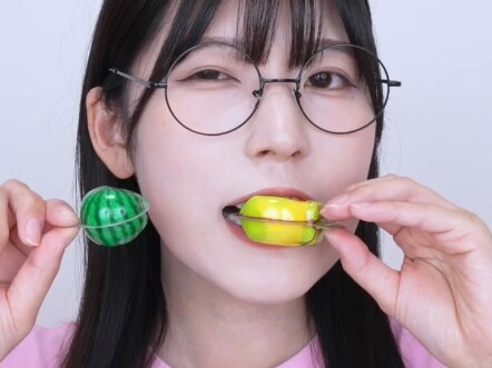 Happy review: This big surprise will cure your bad mood!