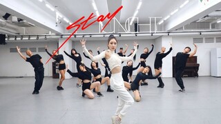 Phòng tập luyện nhảy "Stay Tonight" của CHUNG HA được công bố, thầy Kim quá ngầu!